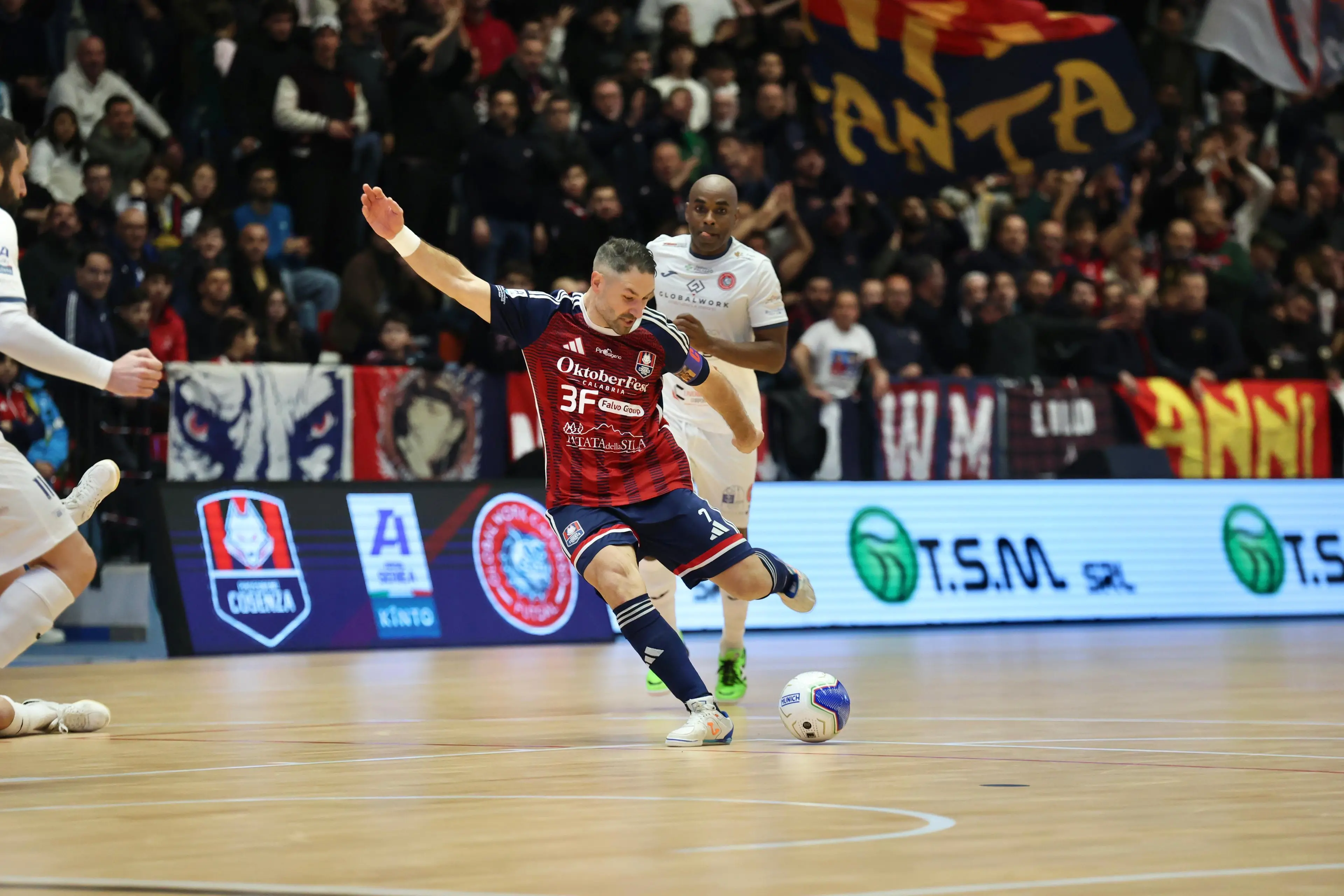 Finale di 2025 amaro per la Pirossigeno Cosenza: i lupi cadono 3-2\u00A0in casa contro Capurso\n