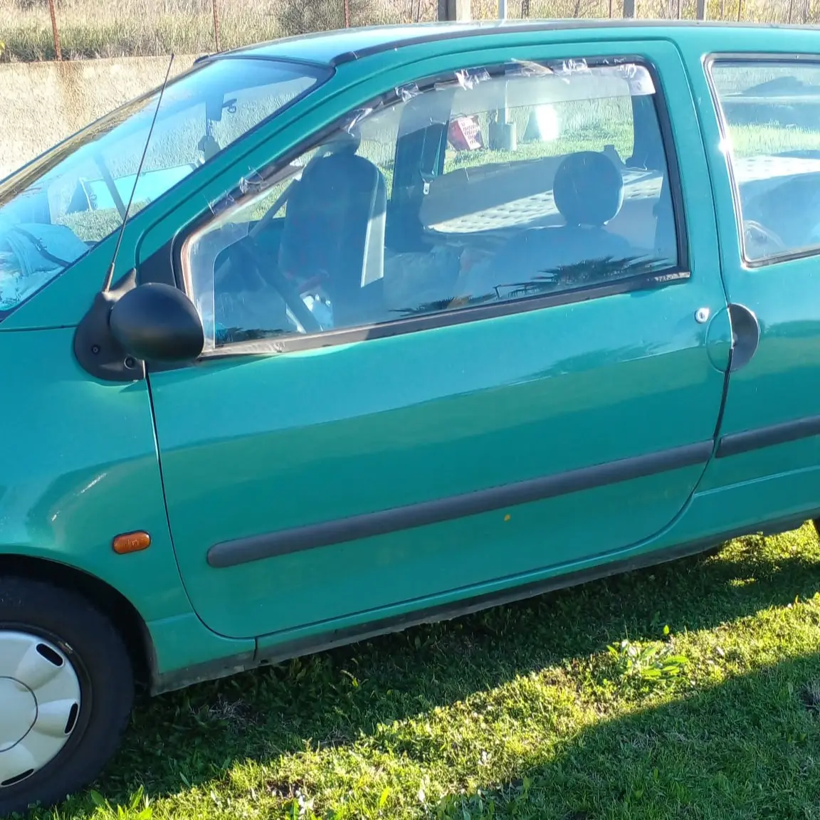 Venti giorni in auto al freddo e al gelo per un 60enne di Catanzaro: volontari si mobilitano e gli trovano una casa