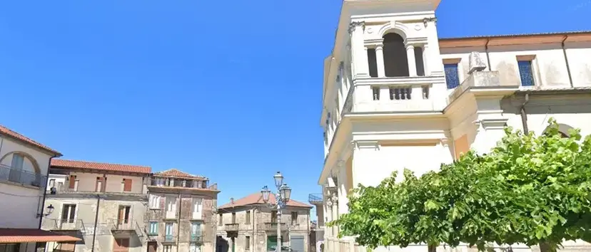 Terremoto politico a Vallelonga, dopo le dimissioni di 6 consiglieri arriva il commissario prefettizio\n