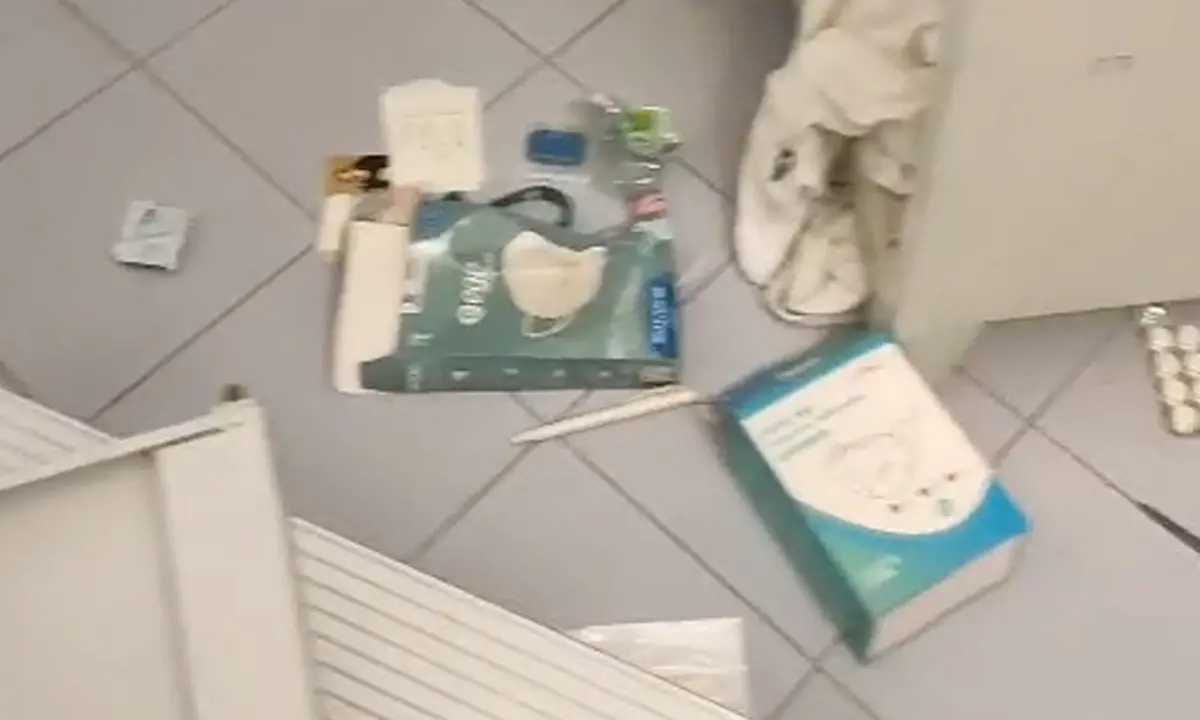 Cosenza, vandalizzati gli spogliatoi del reparto di Medicina d’urgenza dell’Annunziata | VIDEO