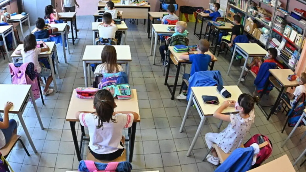 Tra assegnazioni provvisorie, attese infinite e il sostegno come speranza:\u00A0storia (ordinaria) di una docente calabrese\n