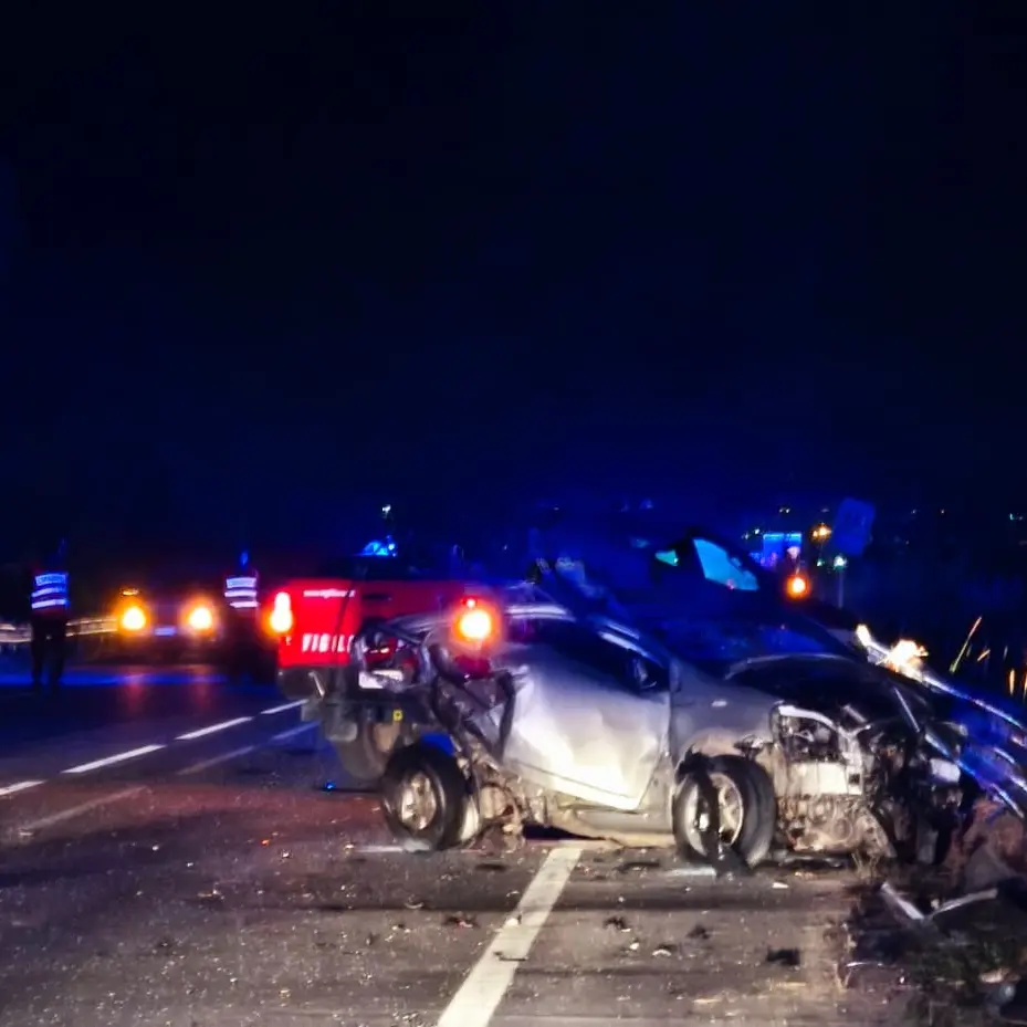 Tragico incidente sulla statale 106 nel comune di Belcastro: perde la vita 33enne di Mesoraca. Tre feriti\u00A0(FOTO)\u00A0\n