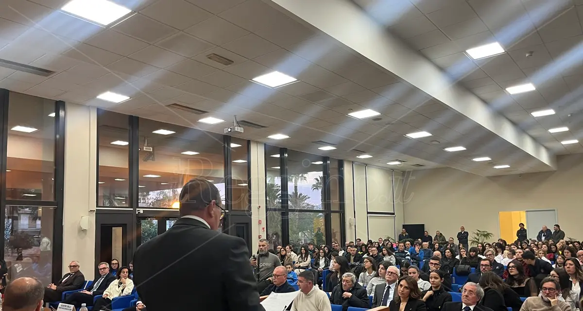 La Fipav celebra il Volley reggino. Panuccio: «Ad agosto la Nazionale maschile campione del mondo al palaCalafiore»\n