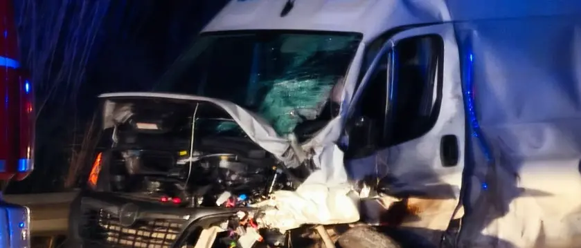 Ancora un incidente mortale sulla 106: perde la vita un 33enne, tre feriti\n