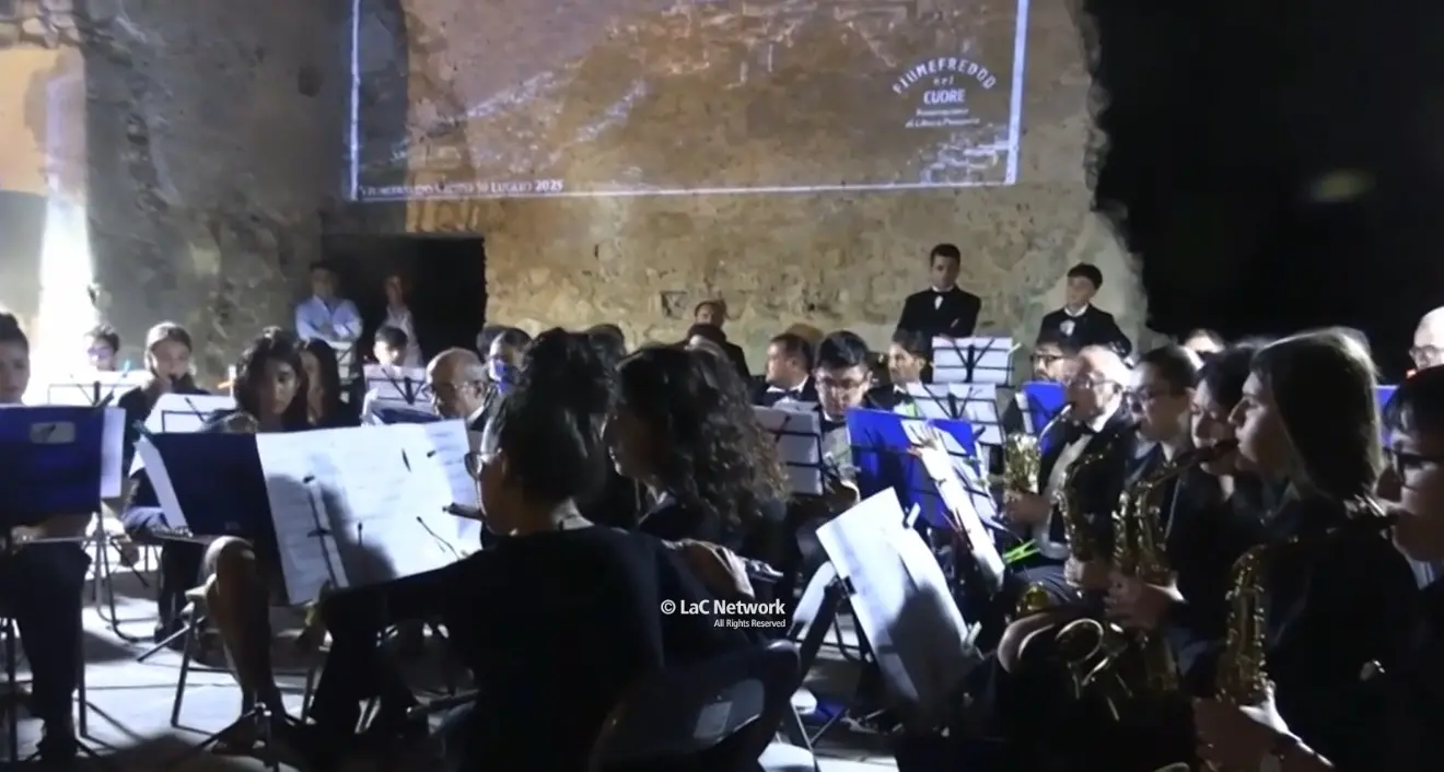 Ad Amantea l’Orchestra di Fiati Mediterranea festeggia 20 anni di musica e successi con un Gran galà\n