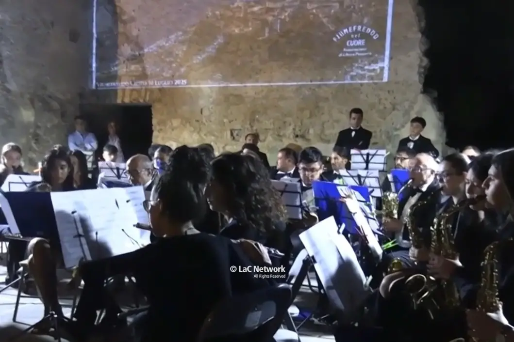 Ad Amantea l’Orchestra di Fiati Mediterranea festeggia 20 anni di musica e successi con un Gran galà\n