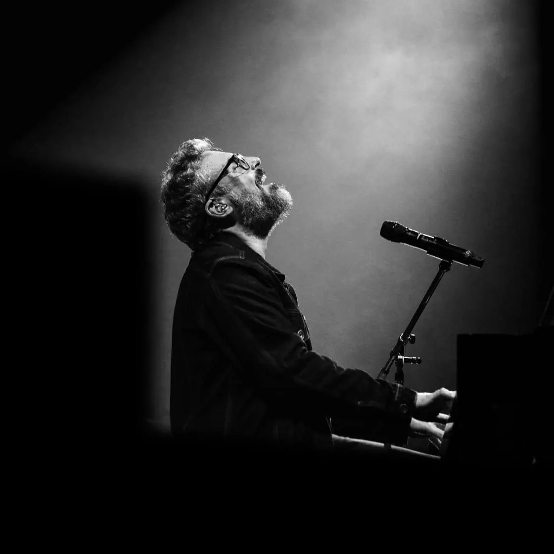 Dario Brunori è\u00A0il calabrese dell’anno: l’anno delle noci è l’anno del successo\n