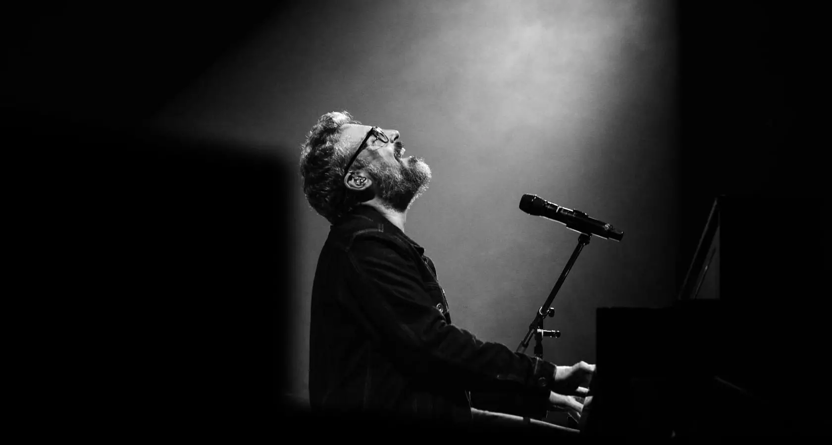 Dario Brunori è\u00A0il calabrese dell’anno: l’anno delle noci è l’anno del successo\n