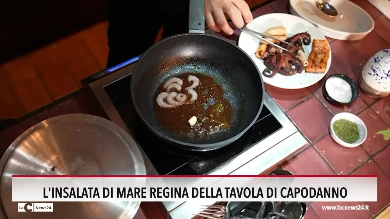 L'insalata di mare regina della tavola di capodanno