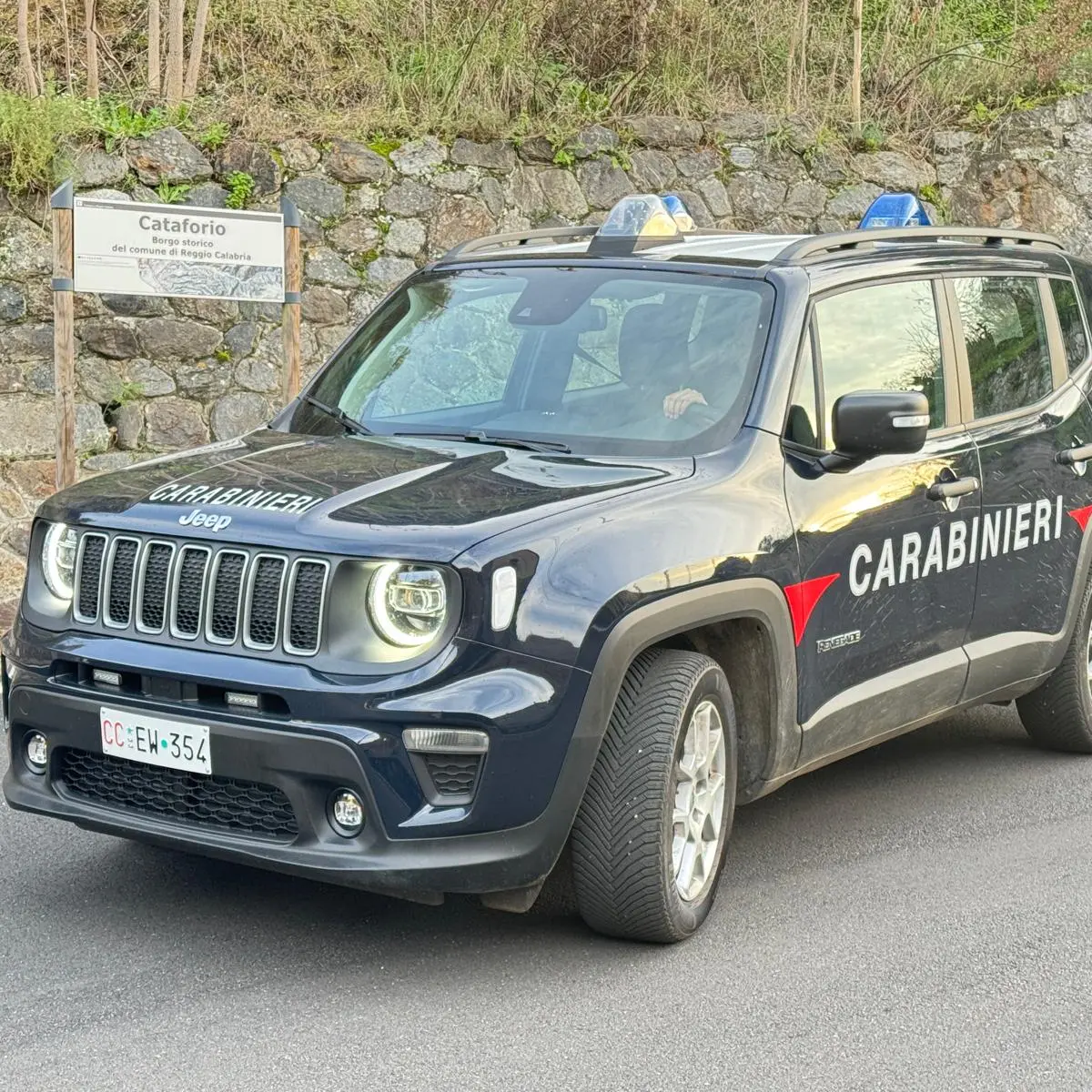 Tentato furto in una villetta a Cataforio, due arresti dei Carabinieri\n