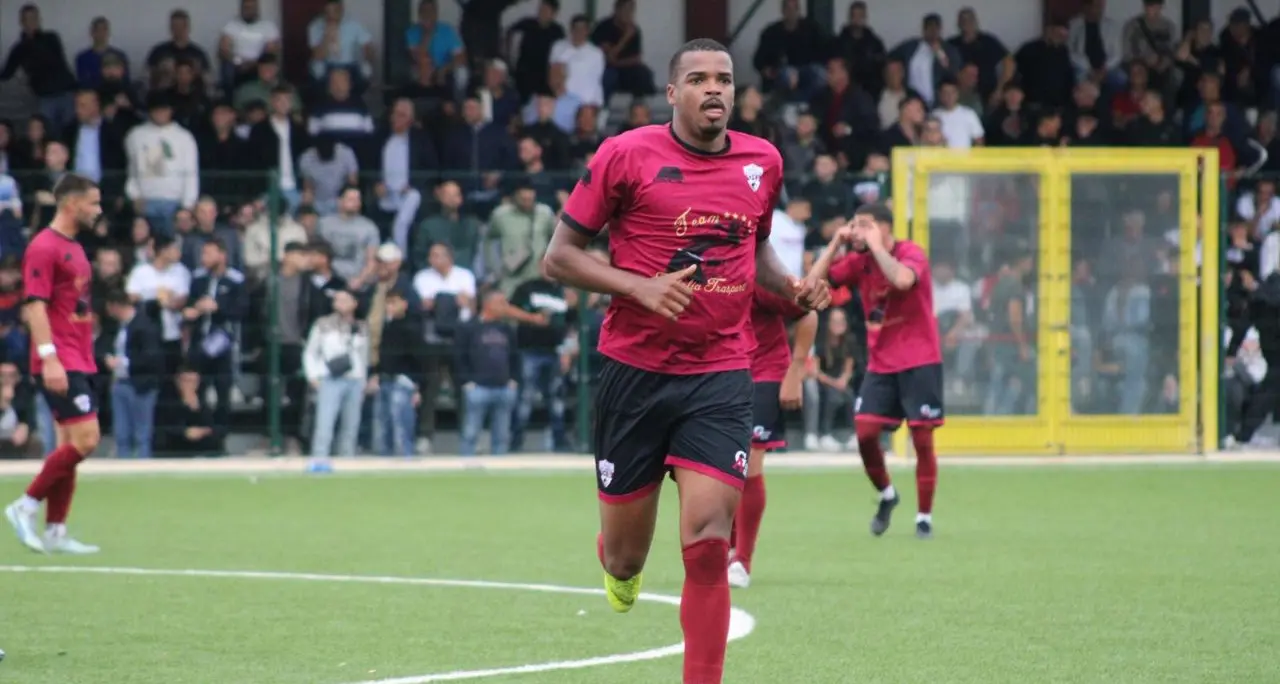 Eccellenza, l'impatto devastante del brasiliano Leirosa: «A Rosarno sono stato bene, ma voglio vincere il campionato»\n