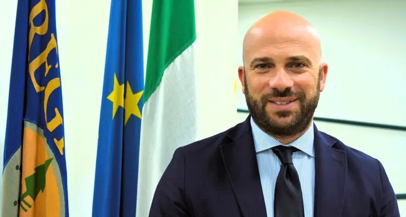 Caputo: «La conferenza stampa di Tridico? In Calabria senza un microfono si annoia»\n