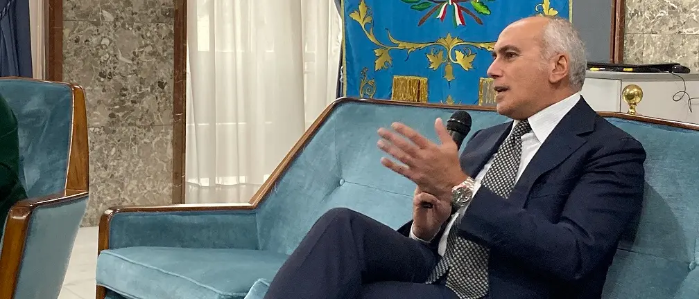 Cosenza, Caruso incassa il sì al Bilancio dal Consiglio comunale e ringrazia Nicola Irto\n