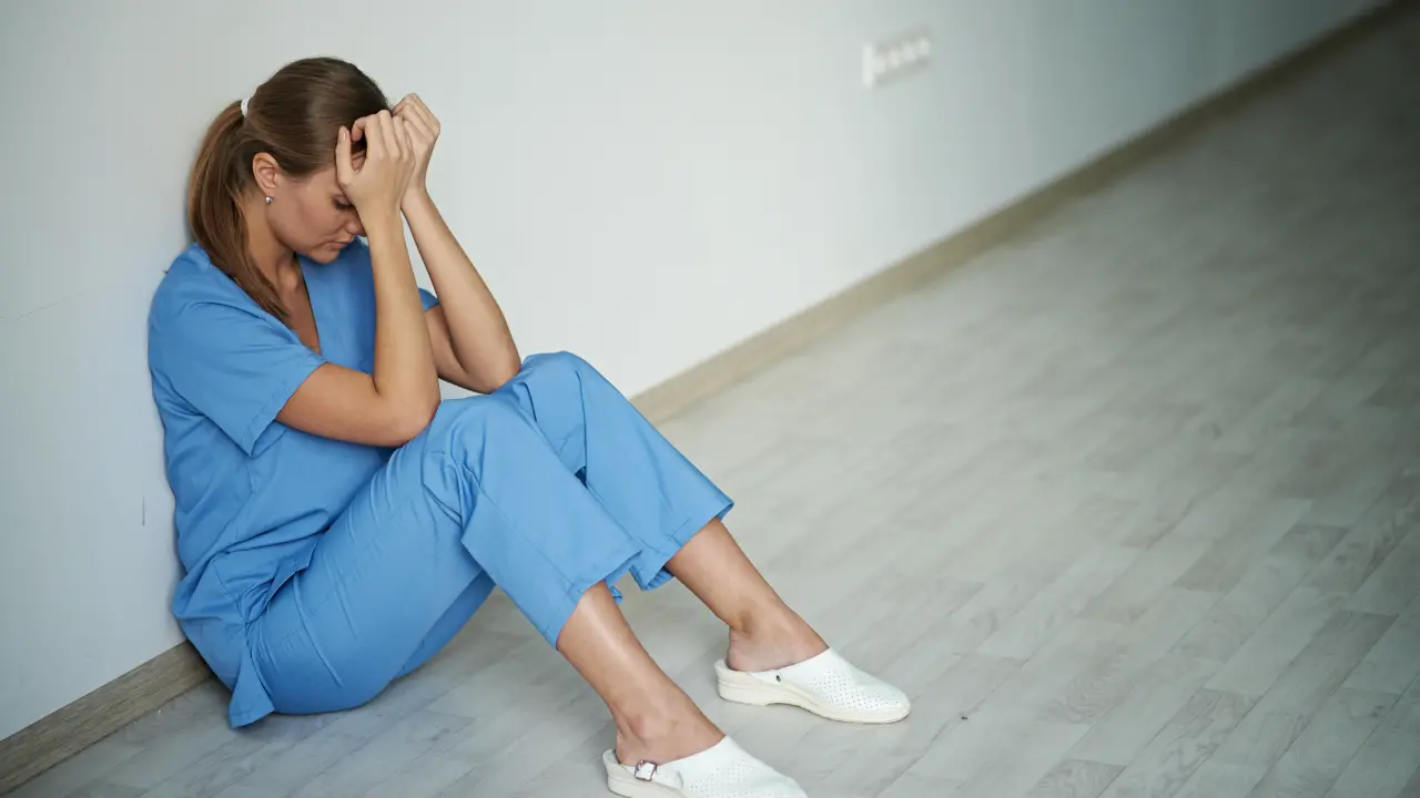 La Calabria che non fa rumore: il coraggio silenzioso di chi tiene in piedi la regione mentre tutti guardano altrove\n