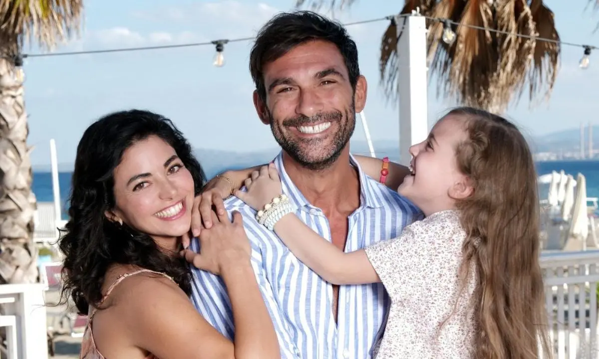 Elena Sophia Senise protagonista su Raiuno nel film Seduci & Scappa\n