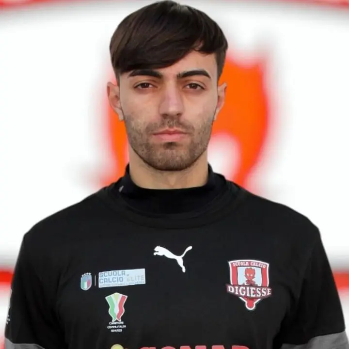 Eccellenza,\u00A0colpo in difesa per il Praiatortora: ufficiale l'ingaggio di Angelo\u00A0Sirimarco\n