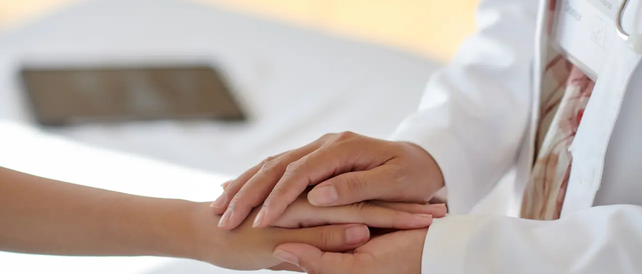 Quando gli “angeli” vestono il camice: una lettera squarcia il buio della sanità vibonese\n