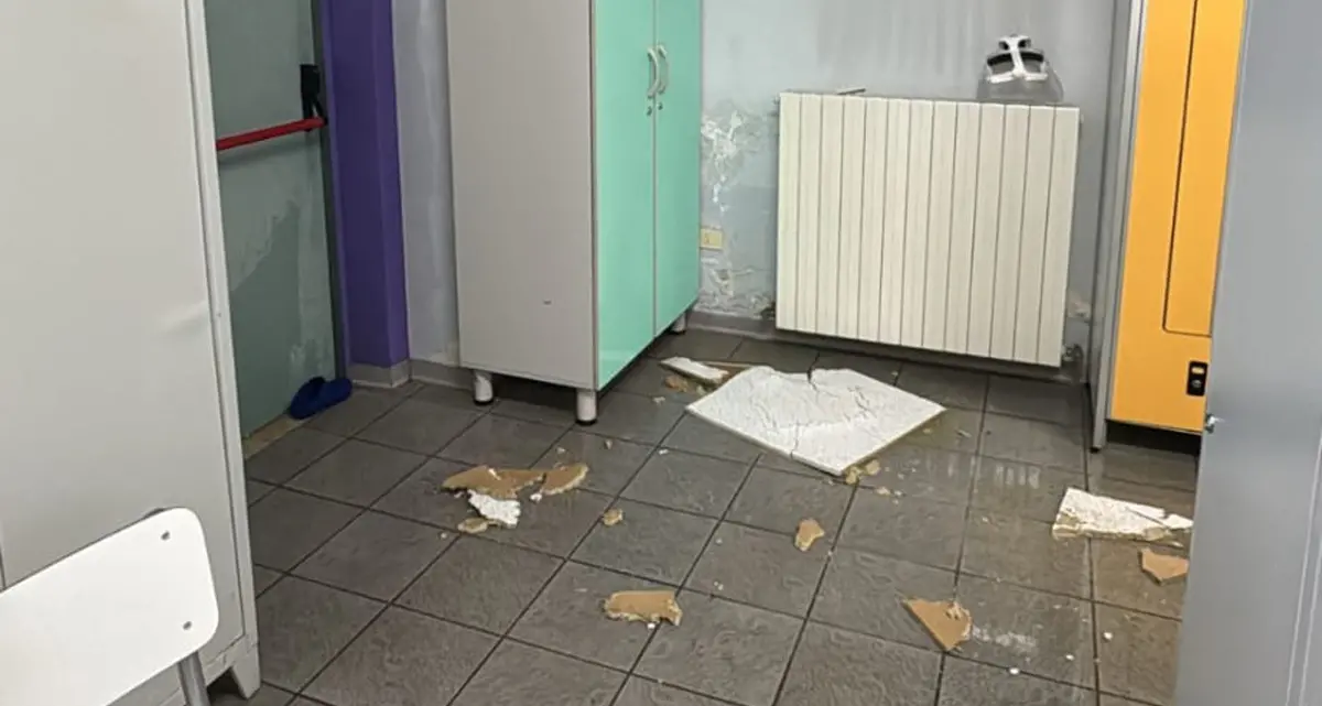 Allagati alcuni spogliatoi dell'ospedale civile Annunziata di Cosenza