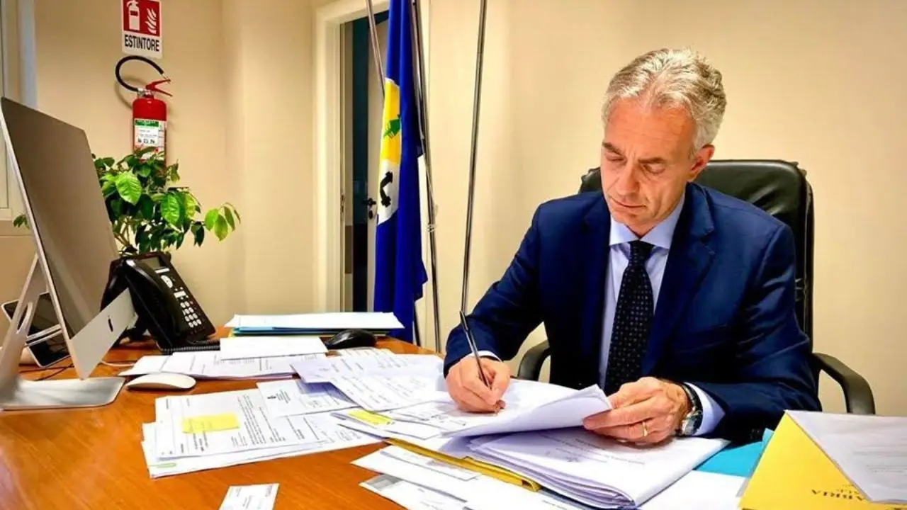 La Regione Calabria e Arcea erogano quasi 400 milioni di euro agli agricoltori calabresi, Gallo: «L’agricoltura pilastro strategico della nostra economia»