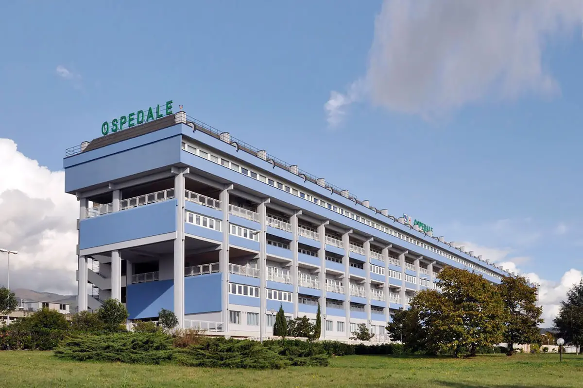 Donna muore all’ospedale di Lamezia, era stata dimessa la mattina. L’Asp di Catanzaro avvia una verifica interna\n