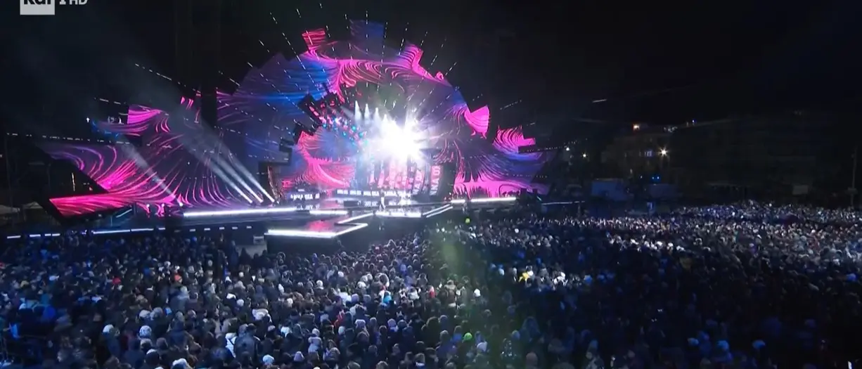 «Non era brutto,\u00A0era inutile: la Calabria meritava di più», social in\u00A0rivolta per il Capodanno Rai\u00A0a Catanzaro\u00A0\n