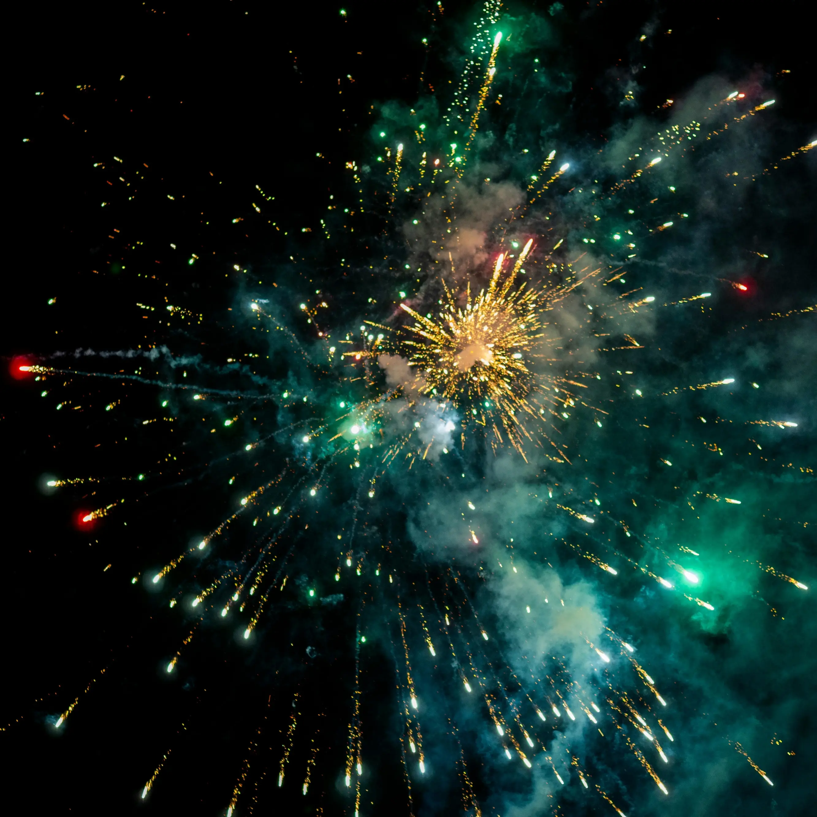 Botti di Capodanno, il triste bilancio dei festeggiamenti: un morto e 283 feriti\u00A0\n