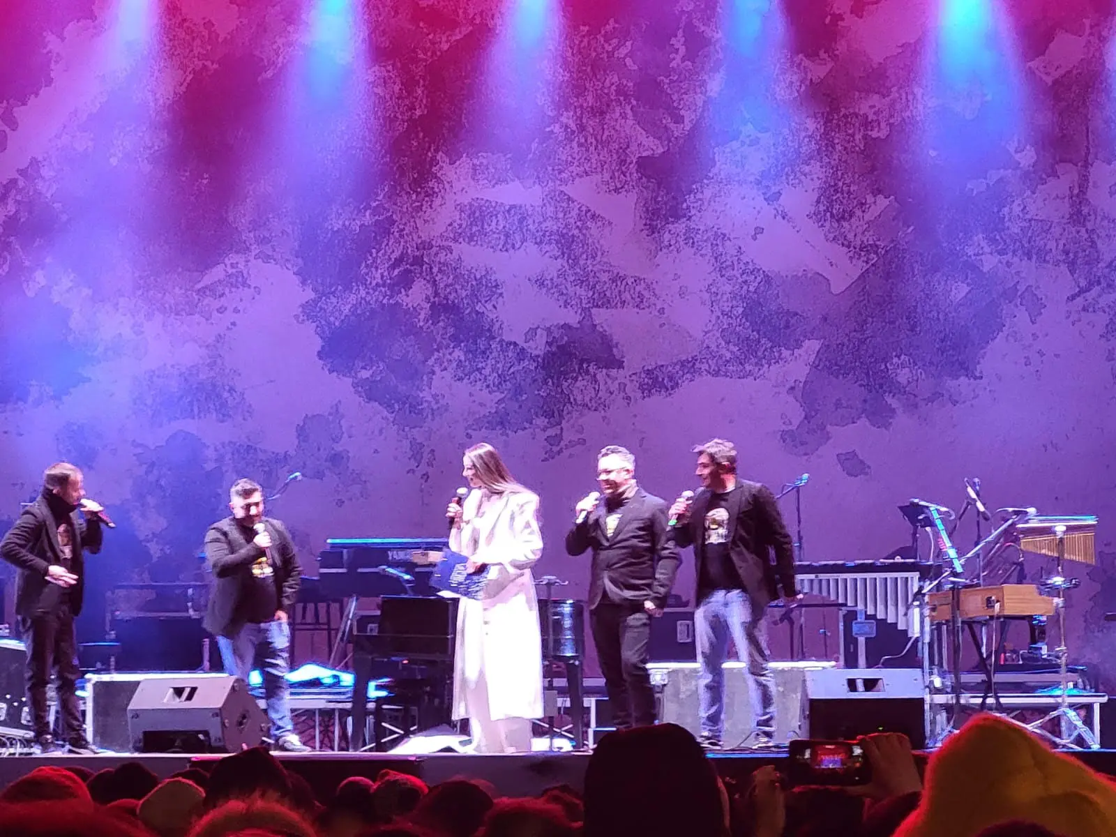 «Un sogno esibirci nella nostra città la notte di Capodanno», a Cosenza la comicità dei\u00A0Cinghios Group conquista tutti\n