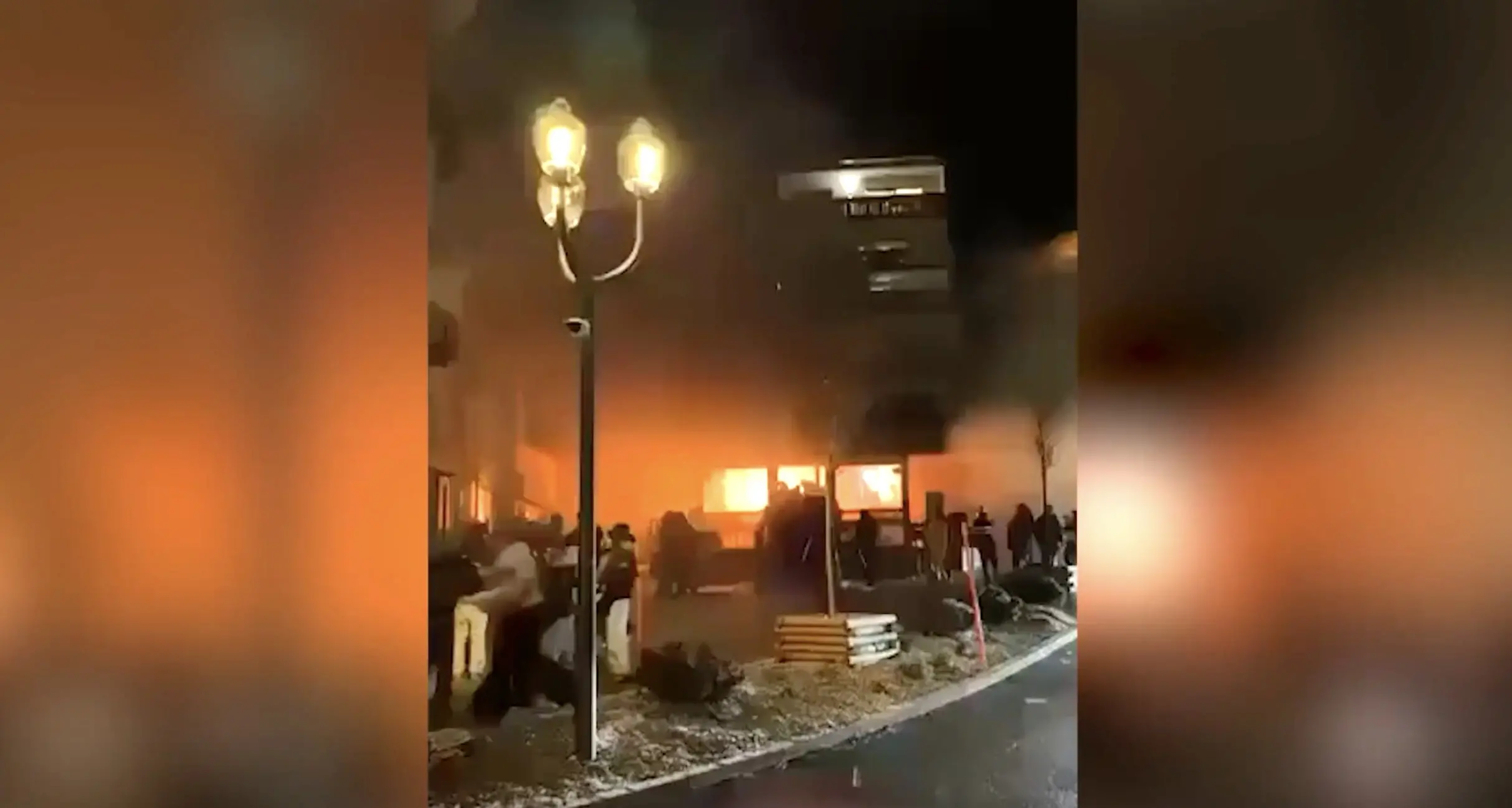 Crans-Montana, il Capodanno\u00A0trasformato in inferno: strage di giovani con almeno 47 morti. Farnesina attiva task force\n