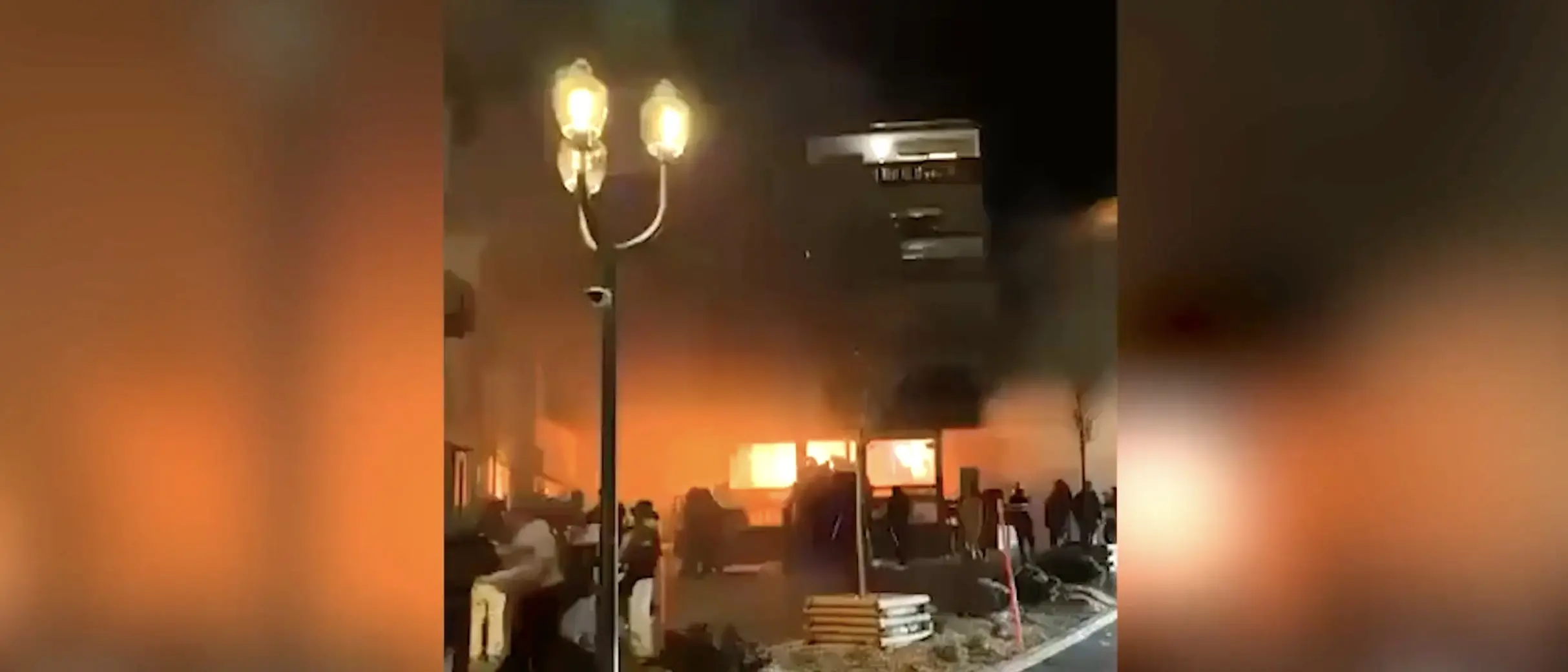 Strage di Capodanno a Crans-Montana, arrestato Jacques Moretti: è il titolare del bar\n