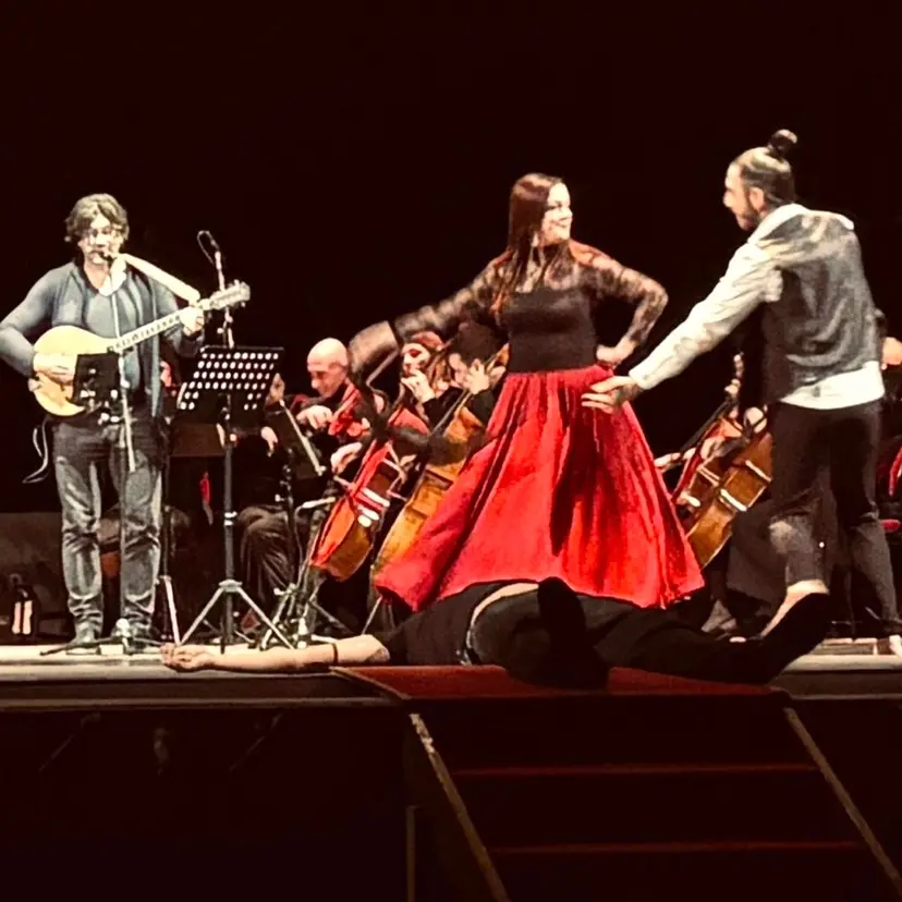 “Vertigo:\u00A0il Sud è magia”, tutto esaurito al Rendano di Cosenza: la scommessa vinta dell’Orchestra Sinfonica Brutia\n