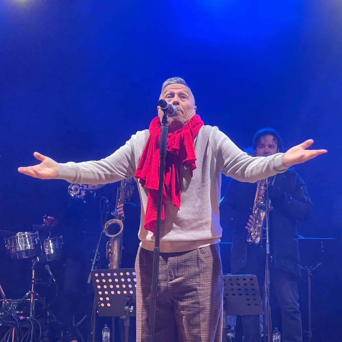 Paolo Belli accende il Capodanno di Melito con la sua Big Band e rilancia il ruolo della città grecanica\n