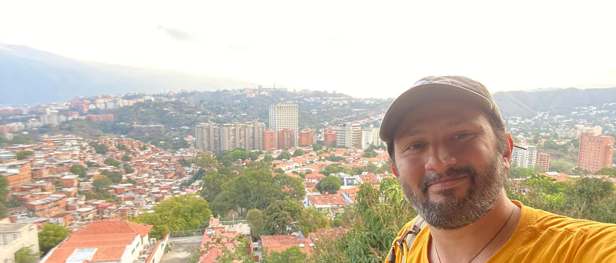 «Trump agisce per interesse ma i venezuelani sono stati traditi e affamati per 25 anni»: Giulio Vita racconta la dittatura chavista\n