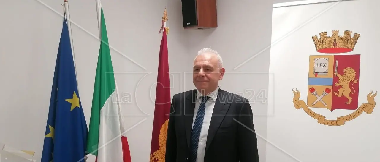 Reggio Calabria, il Questore La Rosa lascia l’incarico: il saluto del sindaco Falcomatà\n