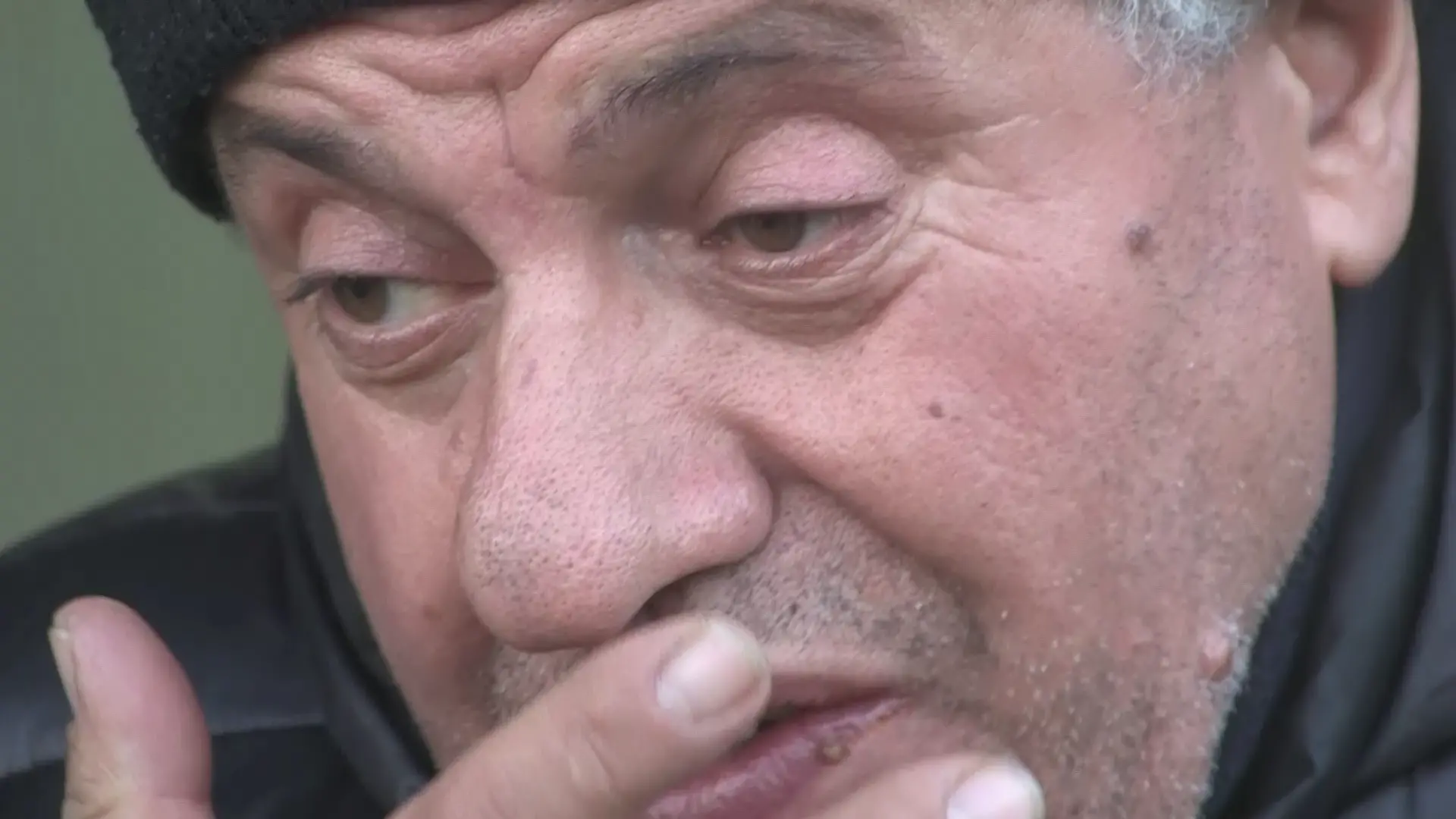 Dalle fredde notti in auto ad un rifugio più dignitoso ma provvisorio: storia di Francesco