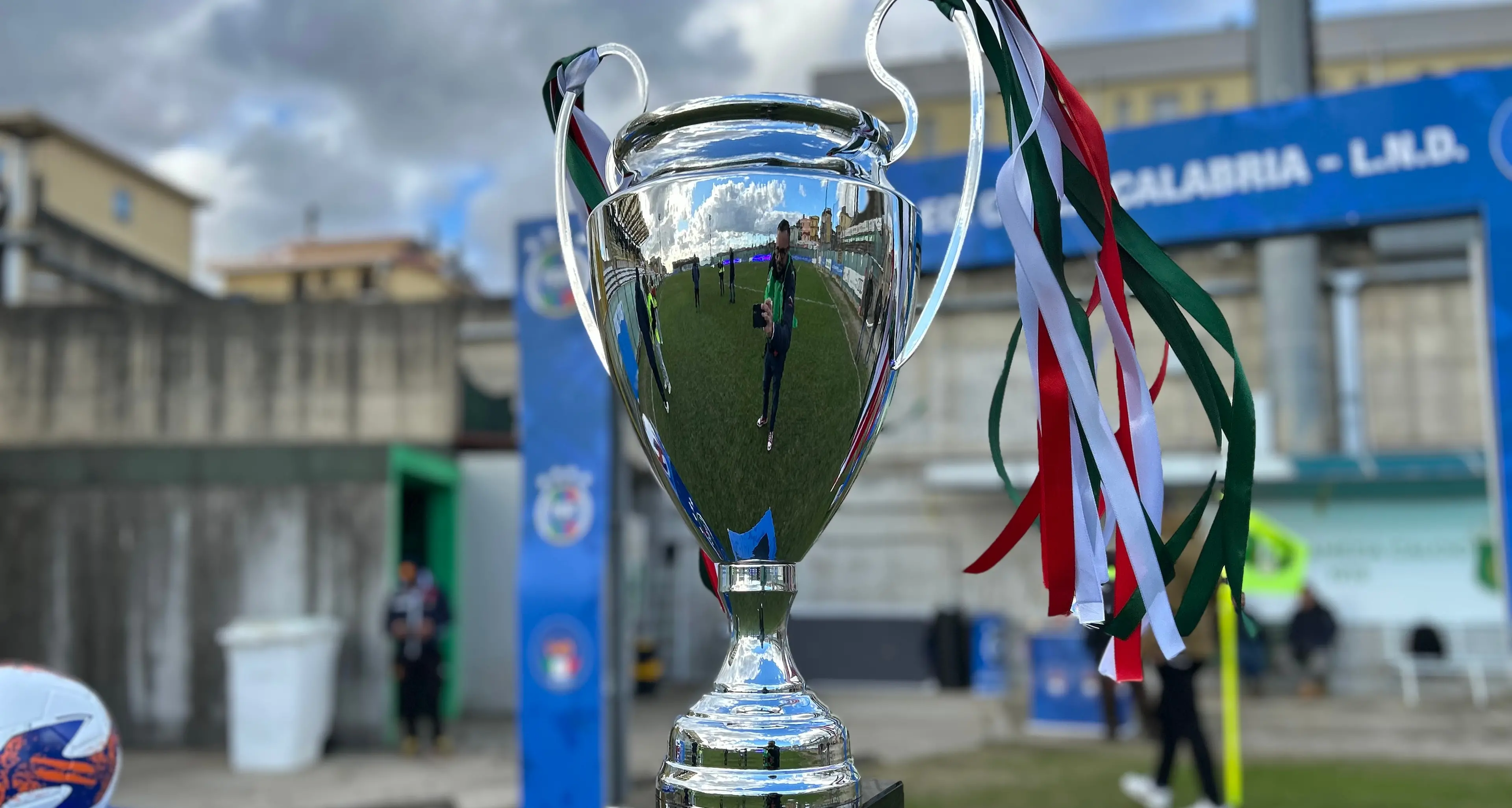 Coppa Italia Dilettanti, oggi la finale al “Razza”: storica prima volta per DB Rossoblù Luzzi e Deliese\n