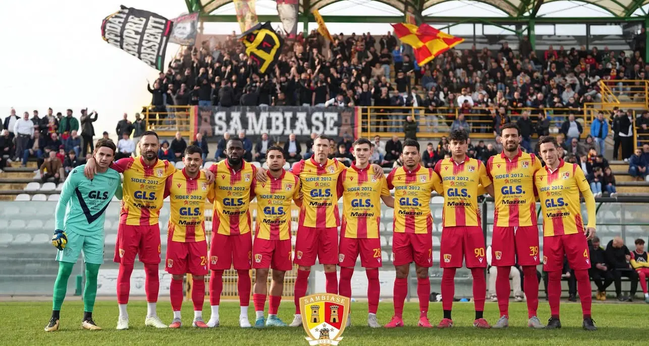 Serie D, la prima del 2026 è positiva per le calabresi: sesta vittoria di fila per la Reggina. Il Sambiase piega la Gelbison\n