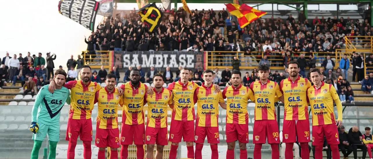 Serie D, la prima del 2026 è positiva per le calabresi: sesta vittoria di fila per la Reggina. Il Sambiase piega la Gelbison\n