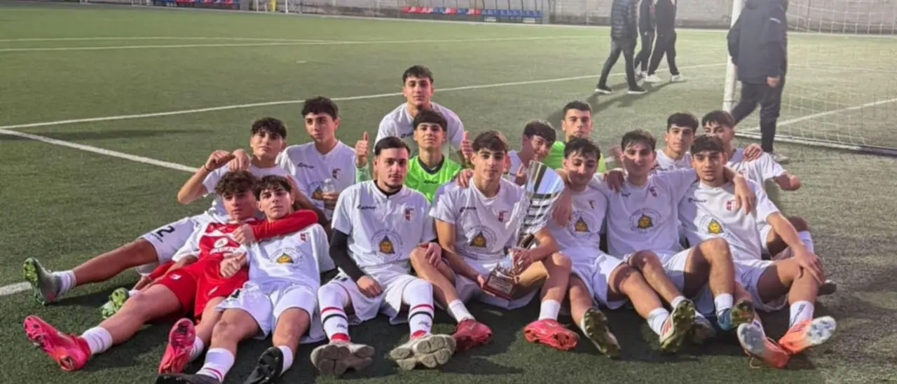 Coppa Olimpia, il 2025 si è chiuso con la 65° edizione: a scontrarsi\u00A0le categorie Under 19\u00A0di Vibonese e Pizzo\n