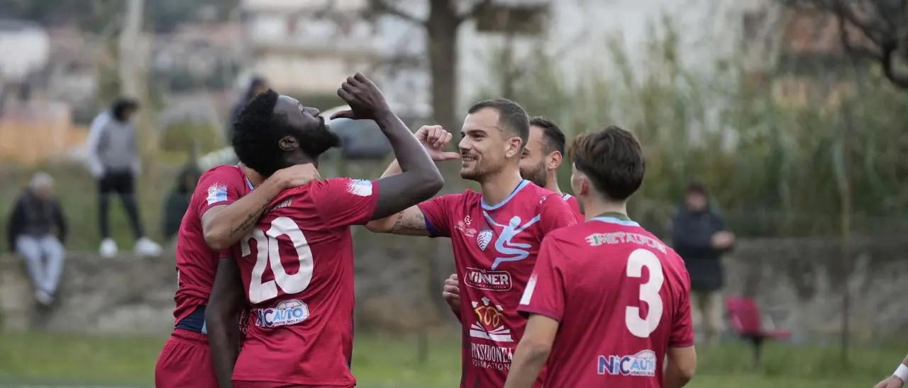 Promozione B, primo turno del 2026: la Deliese per tenersi stretta la vetta. Gioiosa Ionica-Pro Pellaro da play off\n