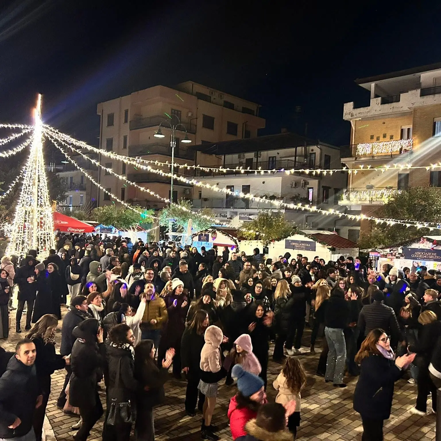 Successo a Guardavalle per il villaggio di \"Natale sotto le stelle\"\n\u00A0\n