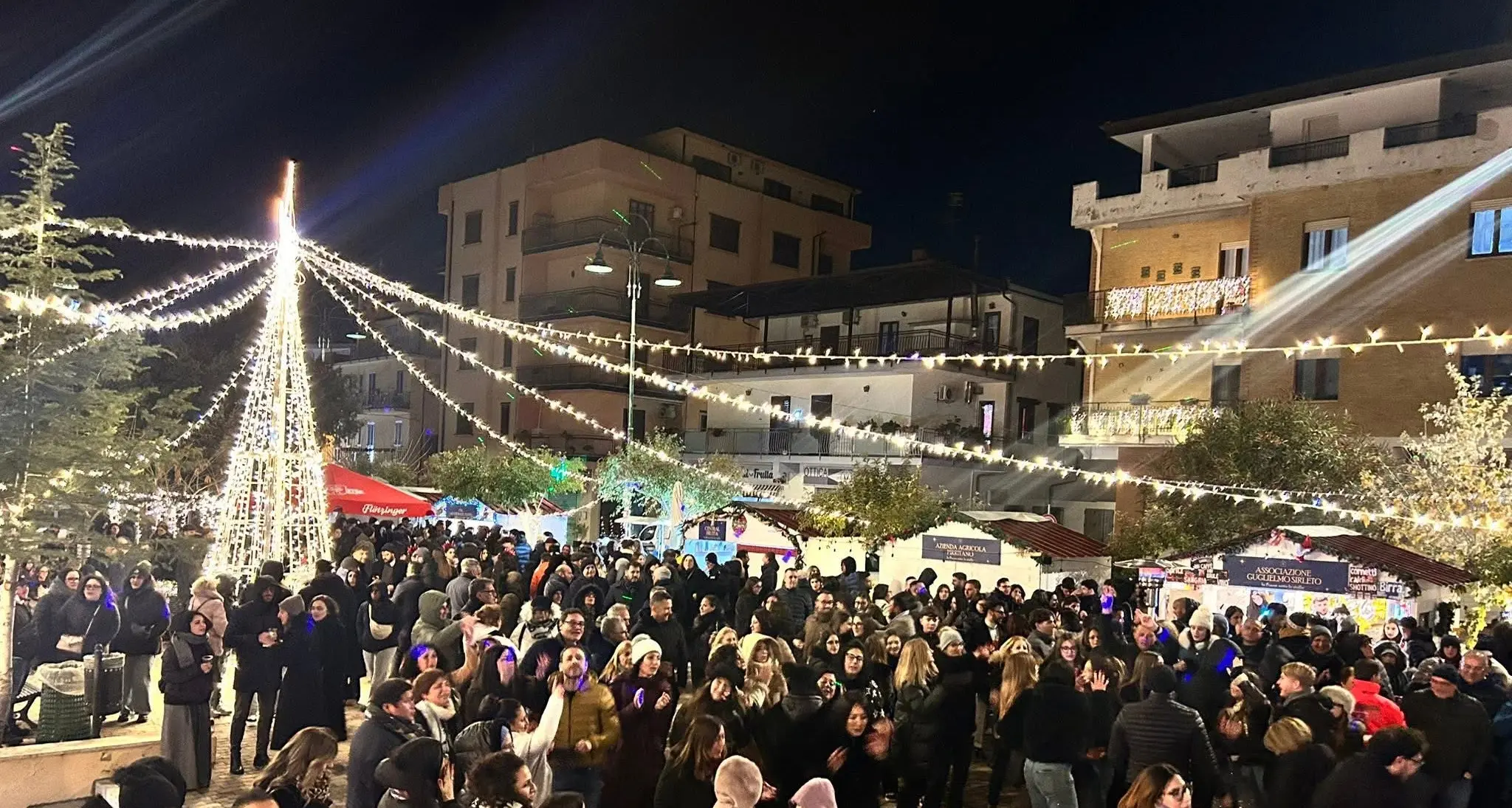 Successo a Guardavalle per il villaggio di \"Natale sotto le stelle\"\n\u00A0\n