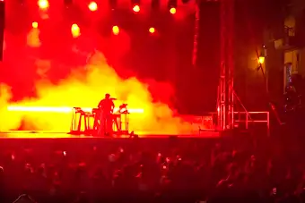 Monasterace in festa con il Borgo Future Fest: grande successo per i live di Mimmo Cavallaro e Dardust\n