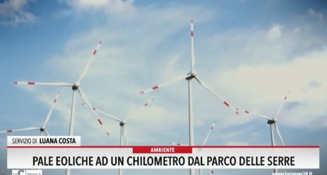 Pale eoliche ad un chilometro dal Parco delle Serre