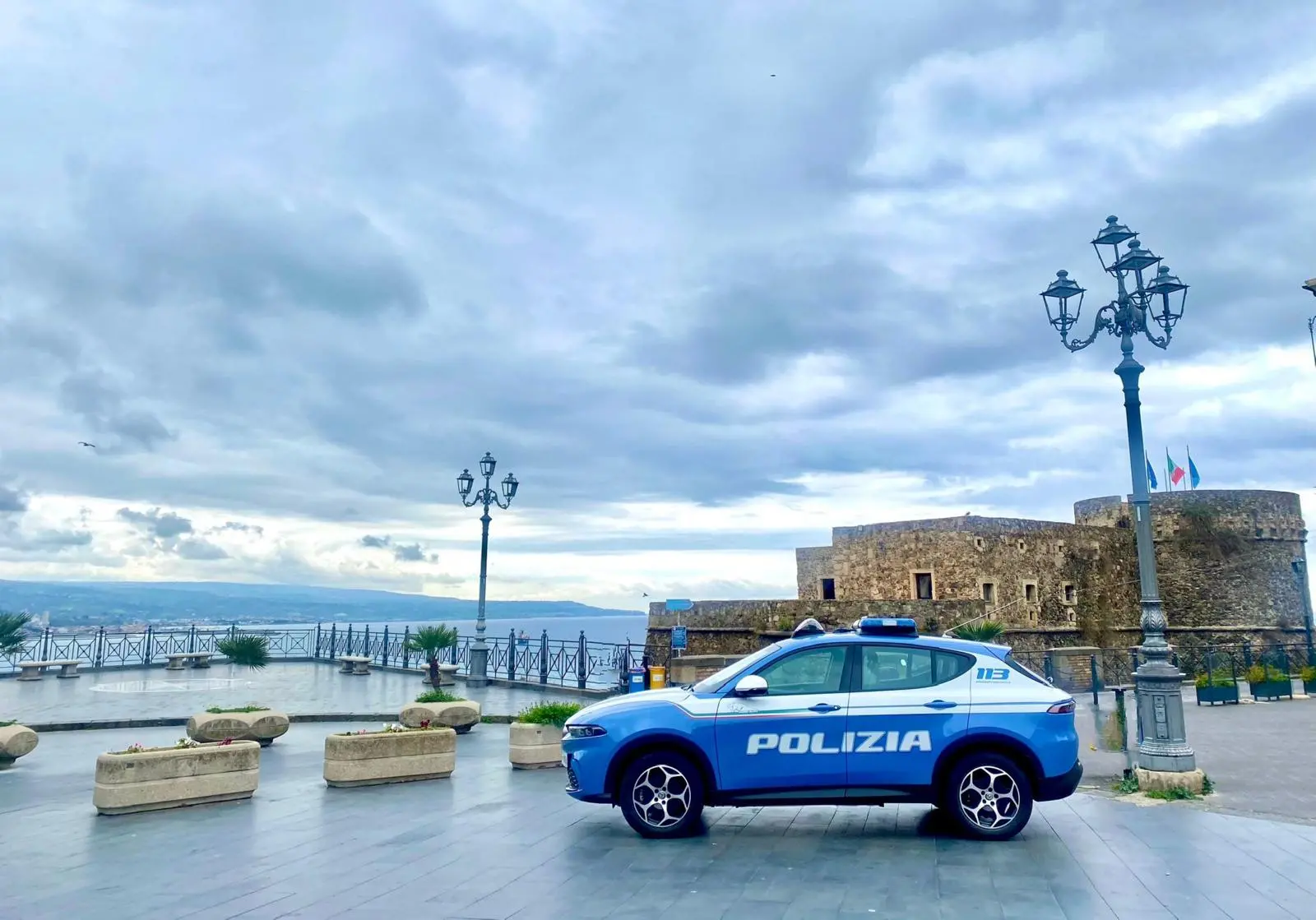 Capodanno, il bilancio della Questura di Vibo: identificate 320 persone. A Pizzo denunciato per aggressione un giovane\n