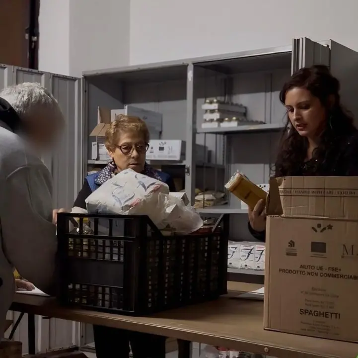 Povertà in crescita a Vibo: «Ogni mese distribuiamo 350 pacchi. Il 2026? Prospettive allarmanti»\n