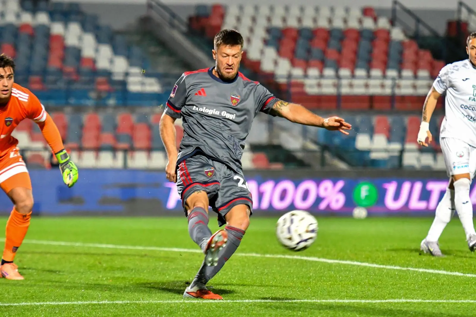 Cosenza, ansia per Dametto: se non ce la fa in due sperano in una chiamata\n