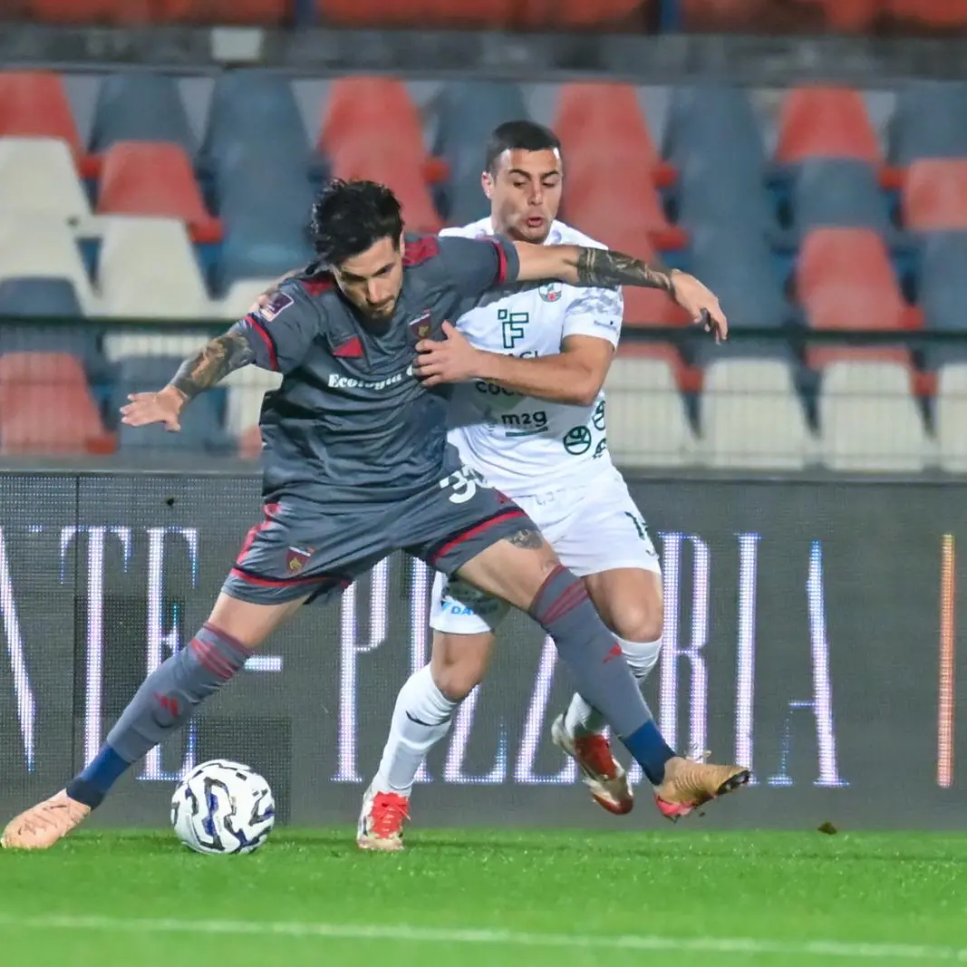 Cosenza, Ferrara ancora out. E l’infermeria è sempre piena\n