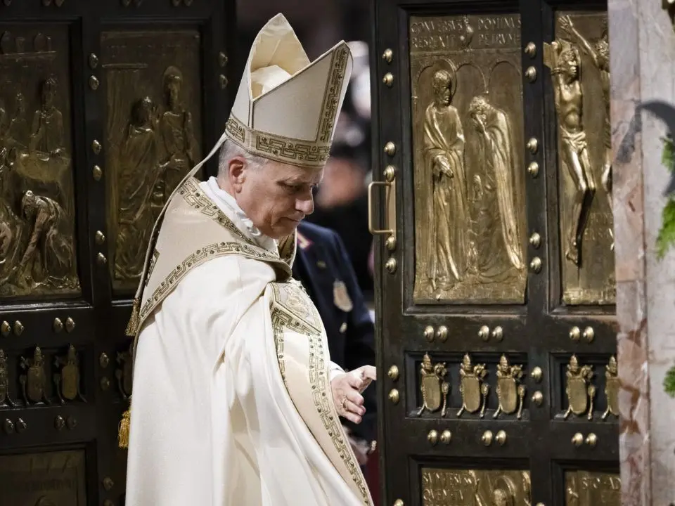 Finisce il Giubileo 2025, Papa Leone: «Si chiude questa Porta Santa, ma non si chiude la porta della clemenza»