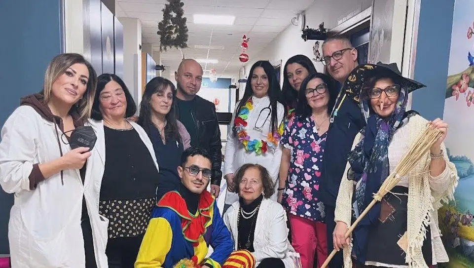 La Befana porta sorrisi nel reparto di Pediatria di Polistena\n
