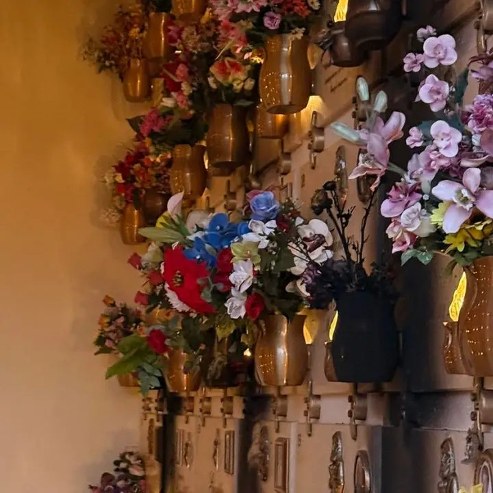 Cappelle incendiate al cimitero di Spezzano Sila, la condanna del sindaco\n